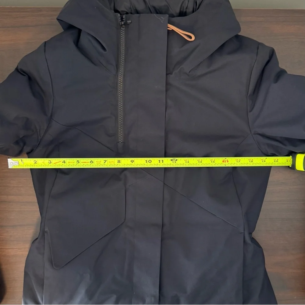 Indyeva - Women's Elegant, Black, Hooded, winter jacket, Ski Jacket, size small - Picture 8 of 9